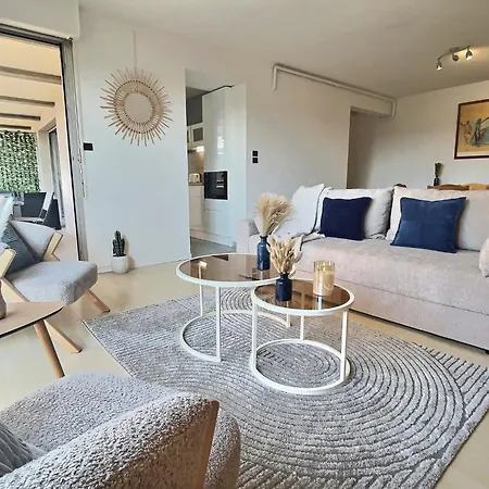 L'ame Du Peintre - Terrasse - Parking - Centre Apartment *