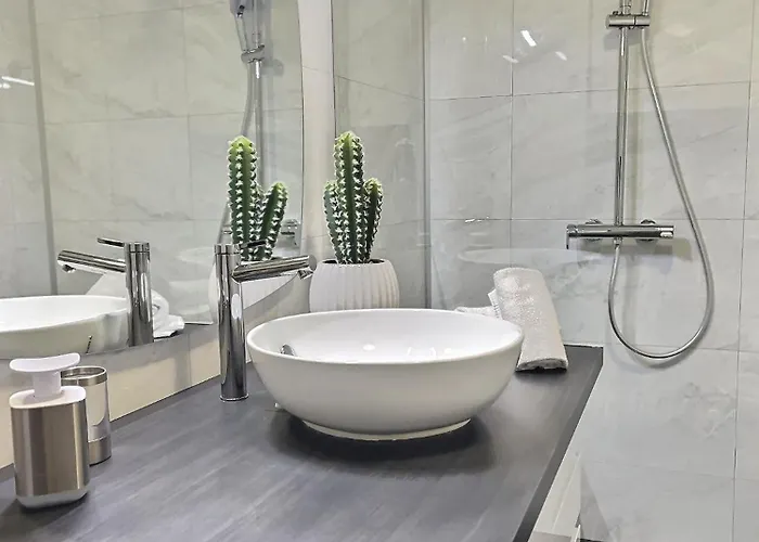 L'ame Du Peintre - Terrasse - Parking - Centre *